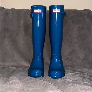 Hunter rain boots never worn